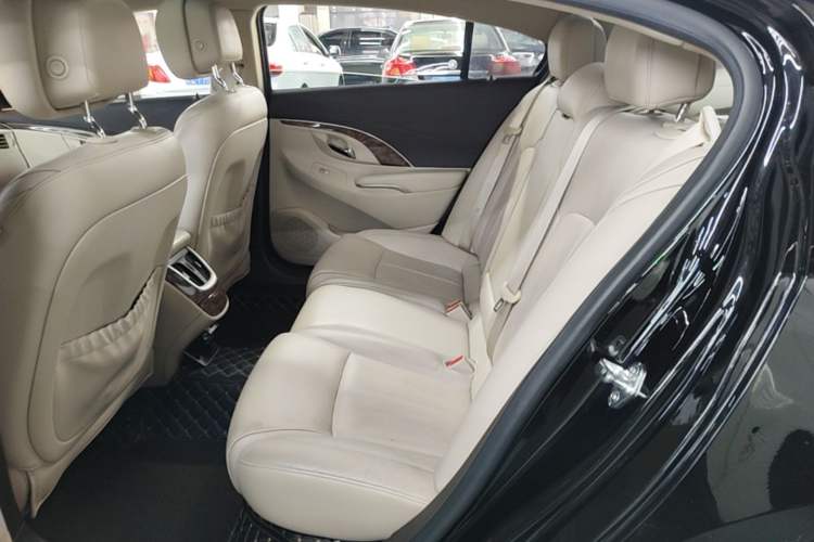 Used Buick LaCrosse 2013 2.4L SIDI Leading Comfort Version Left Rear Seat