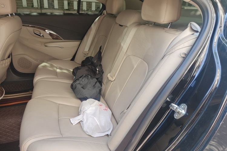 Used Buick LaCrosse 2013 2.4L SIDI Leading Comfort Version Left Rear Seat