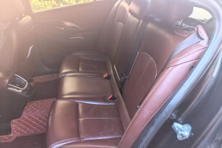 Used Buick LaCrosse 2013 2.4L SIDI Leading Comfort Version Left Rear Seat
