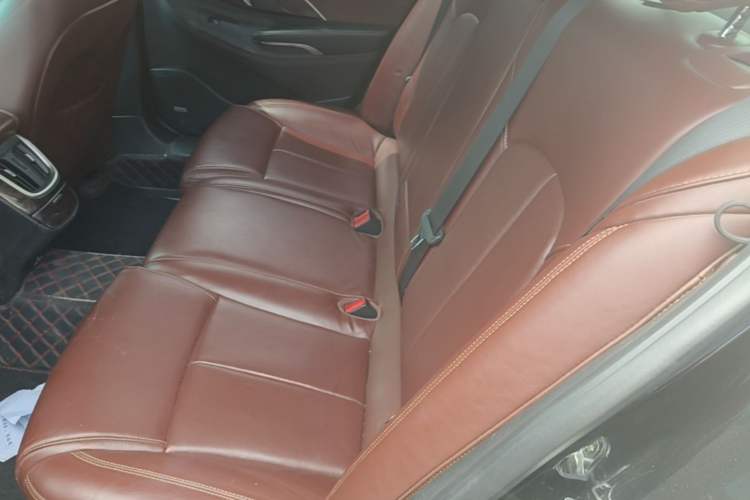 Used Buick LaCrosse 2013 2.4L SIDI Luxury Comfort Edition Left Rear Seat