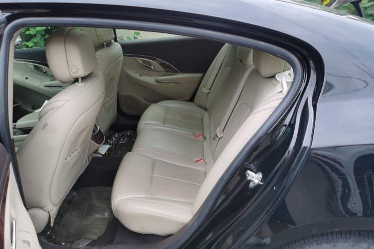 Used Buick LaCrosse 2013 2.4L SIDI Luxury Comfort Edition Left Rear Seat