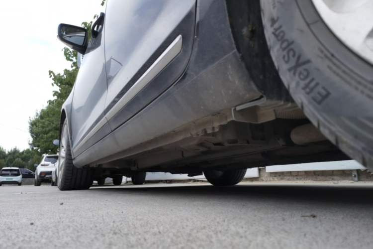 Used Buick LaCrosse 2013 2.0T SIDI Technology Version Left Side Sill