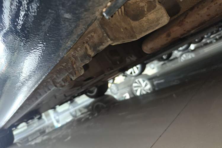 Used Buick LaCrosse 2013 2.0T SIDI Elite Tech Version Left Side Sill