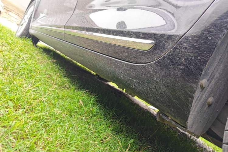 Used Buick LaCrosse 2013 2.4L SIDI Leading Comfort Version Left Side Sill