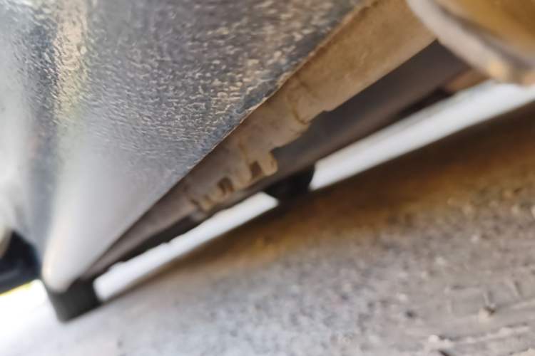 Used Buick LaCrosse 2013 2.4L SIDI Leading Comfort Version Left Side Sill