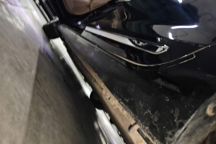 Used Buick LaCrosse 2013 2.4L SIDI Leading Comfort Version Left Side Sill
