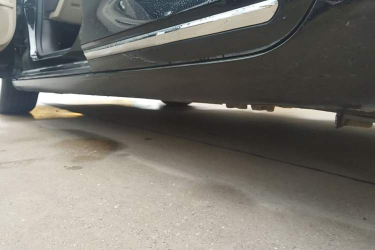 Used Buick LaCrosse 2013 2.4L SIDI Leading Comfort Version Left Side Sill