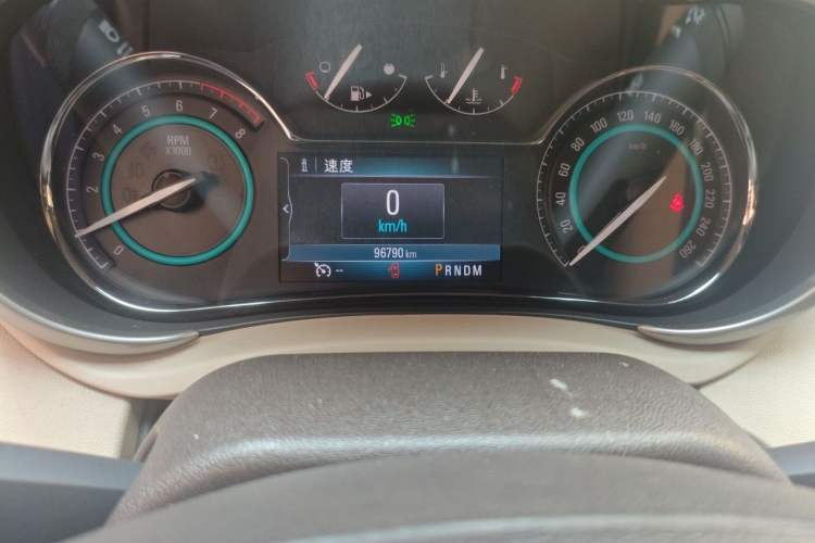 Used Buick LaCrosse 2013 2.4L SIDI Leading Comfort Version Odometer Close Up