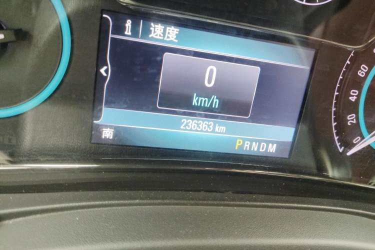 Used Buick LaCrosse 2013 2.4L SIDI Elite Comfort Version Odometer Close Up