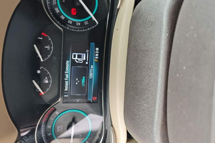 Used Buick LaCrosse 2013 eAssist 2.4L Eco-Friendly Comfort Model Odometer Close Up