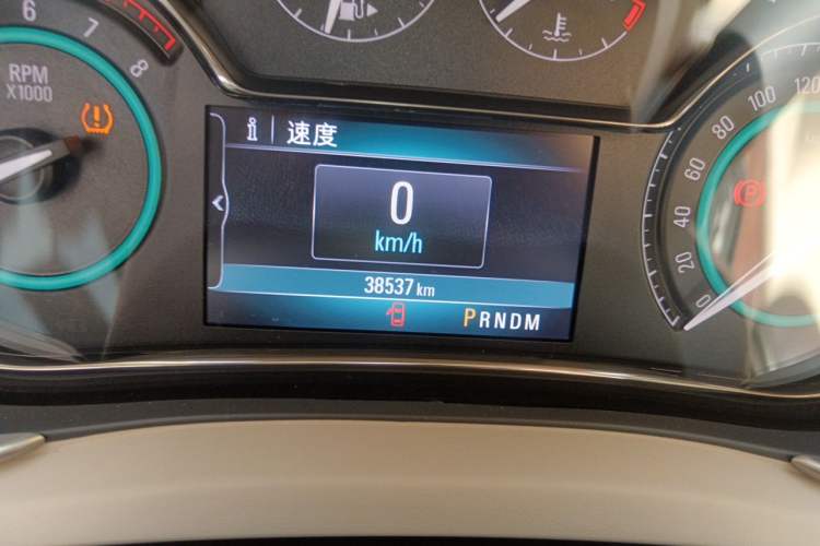Used Buick LaCrosse 2013 2.4L SIDI Leading Comfort Version Odometer Close Up
