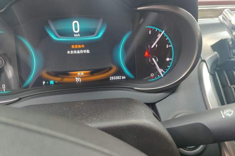 Used Buick LaCrosse 2013 2.4L SIDI Luxury Comfort Edition Odometer Close Up