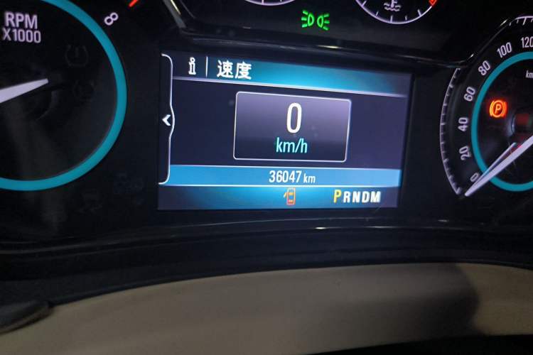 Used Buick LaCrosse 2013 2.4L SIDI Leading Comfort Version Odometer Close Up