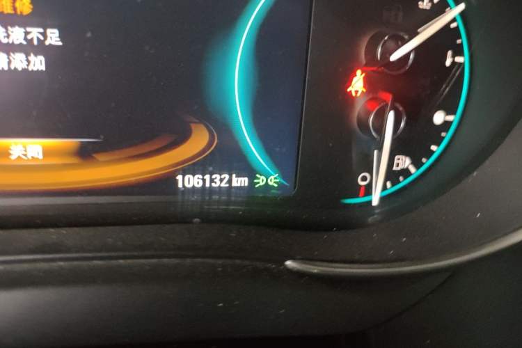 Used Buick LaCrosse 2013 3.0L SIDI V6 Smart Luxury Flagship Model Odometer Close Up