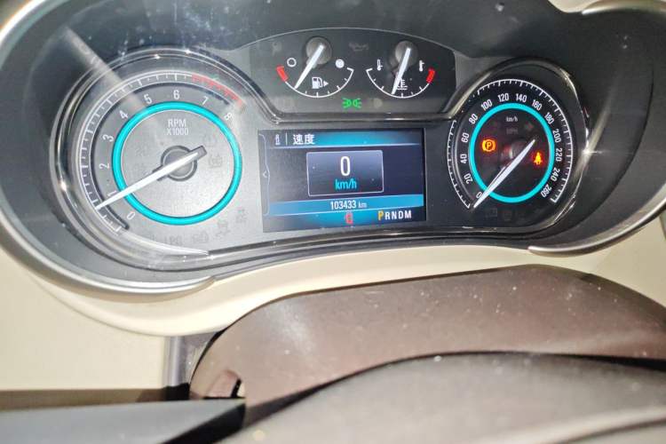 Used Buick LaCrosse 2013 2.4L SIDI Leading Comfort Version Odometer Close Up
