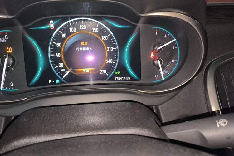 Used Buick LaCrosse 2013 2.4L SIDI Luxury Comfort Edition Odometer Close Up