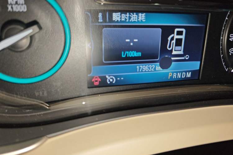Used Buick LaCrosse 2013 2.4L SIDI Leading Comfort Version Odometer Close Up