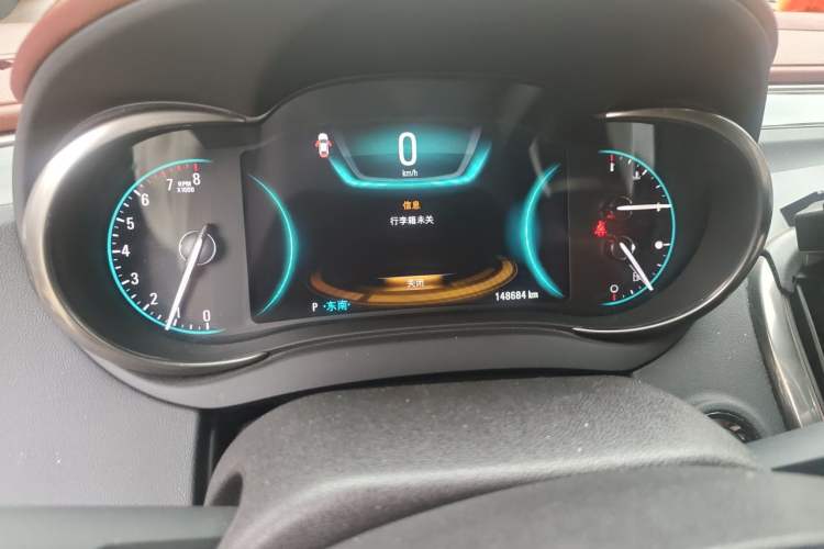 Used Buick LaCrosse 2013 2.4L SIDI Luxury Comfort Edition Odometer Close Up