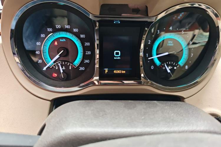 Used Buick LaCrosse 2013 2.4L SIDI Elite Comfort Version Odometer Close Up