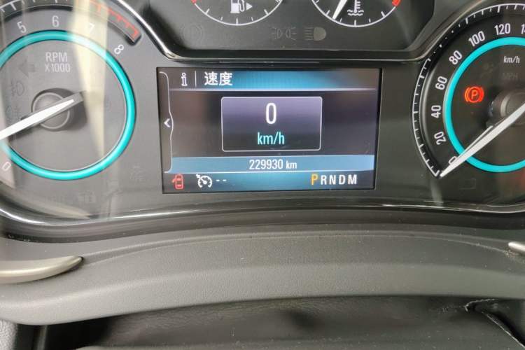 Used Buick LaCrosse 2013 2.4L SIDI Elite Comfort Version Odometer Close Up