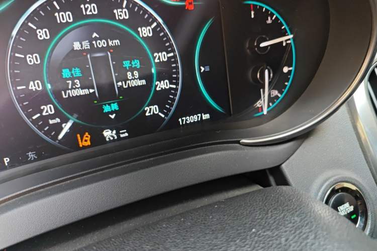 Used Buick LaCrosse 2013 3.0L SIDI V6 Smart Luxury Flagship Model Odometer Close Up