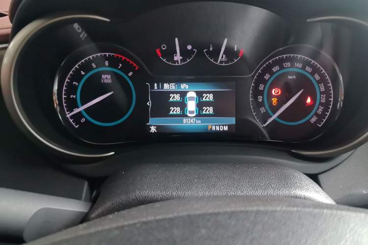 Used Buick LaCrosse 2013 2.4L SIDI Elite Comfort Version Odometer Close Up
