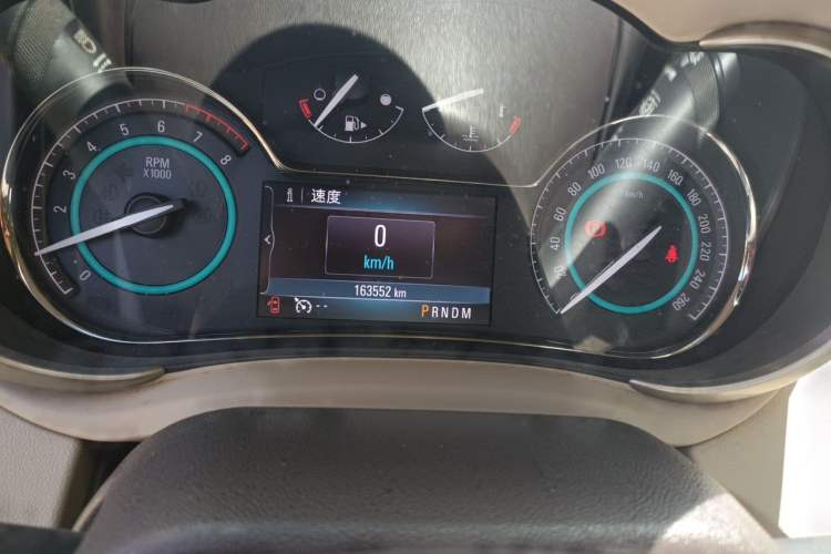 Used Buick LaCrosse 2013 2.4L SIDI Leading Comfort Version Odometer Close Up