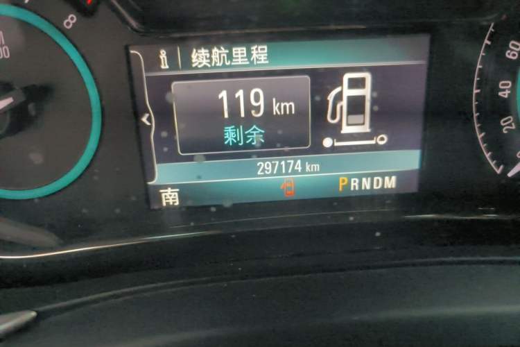 Used Buick LaCrosse 2013 2.4L SIDI Elite Comfort Version Odometer Close Up