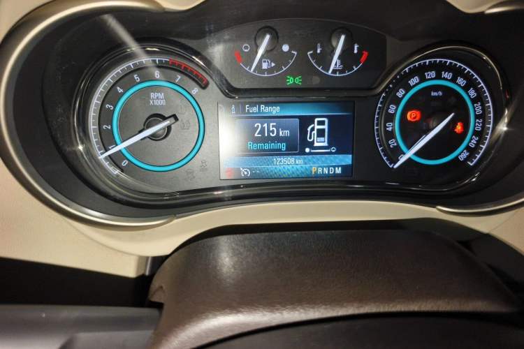 Used Buick LaCrosse 2013 2.4L SIDI Leading Comfort Version Odometer Close Up