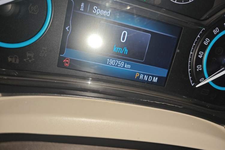 Used Buick LaCrosse 2013 2.4L SIDI Leading Comfort Version Odometer Close Up