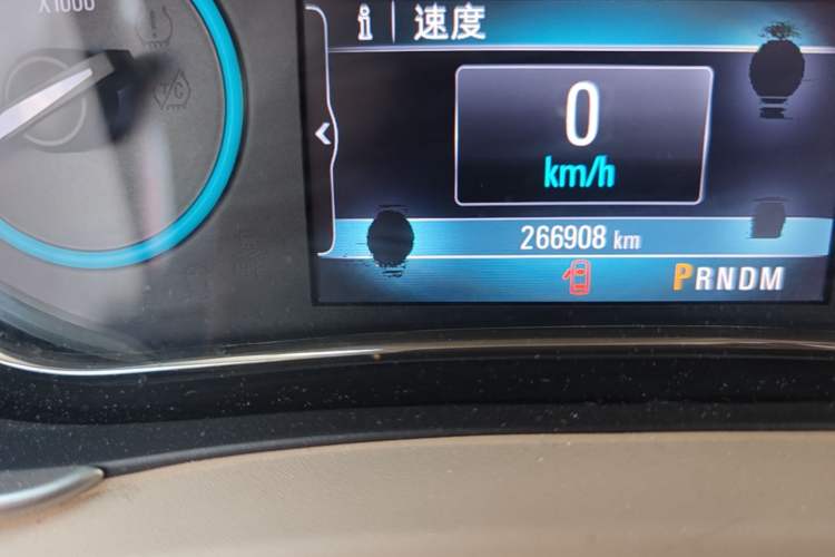 Used Buick LaCrosse 2013 2.4L SIDI Leading Comfort Version Odometer Close Up