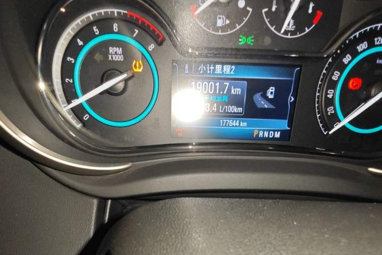 Used Buick LaCrosse 2013 2.4L SIDI Elite Comfort Version Odometer Close Up