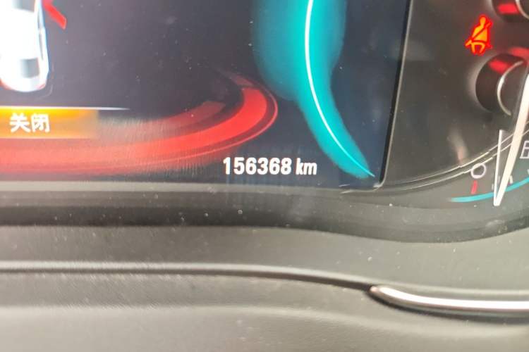 Used Buick LaCrosse 2013 2.4L SIDI Luxury Comfort Edition Odometer Close Up