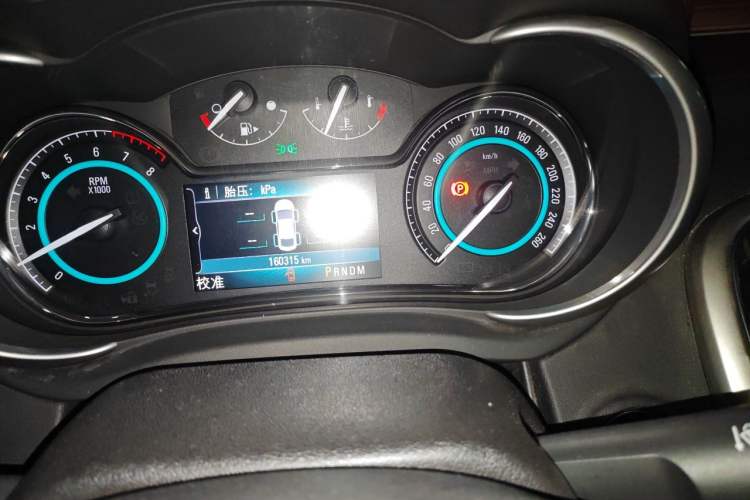 Used Buick LaCrosse 2013 2.4L SIDI Elite Comfort Version Odometer Close Up