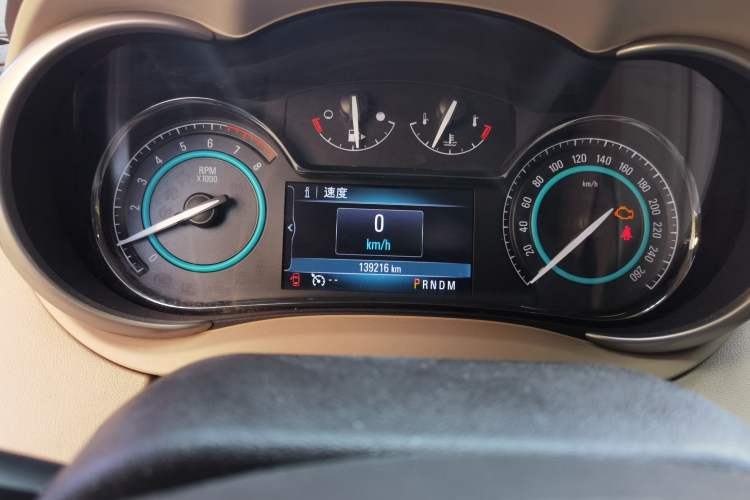 Used Buick LaCrosse 2013 2.4L SIDI Leading Comfort Version Odometer Close Up