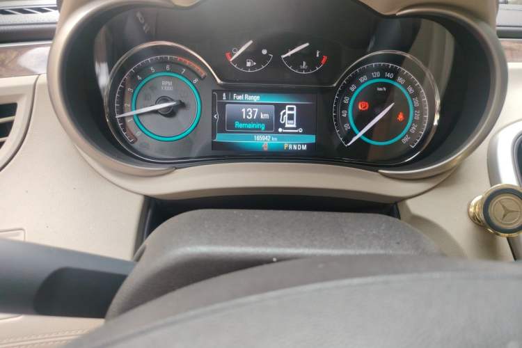 Used Buick LaCrosse 2013 2.4L SIDI Elite Comfort Version Odometer Close Up