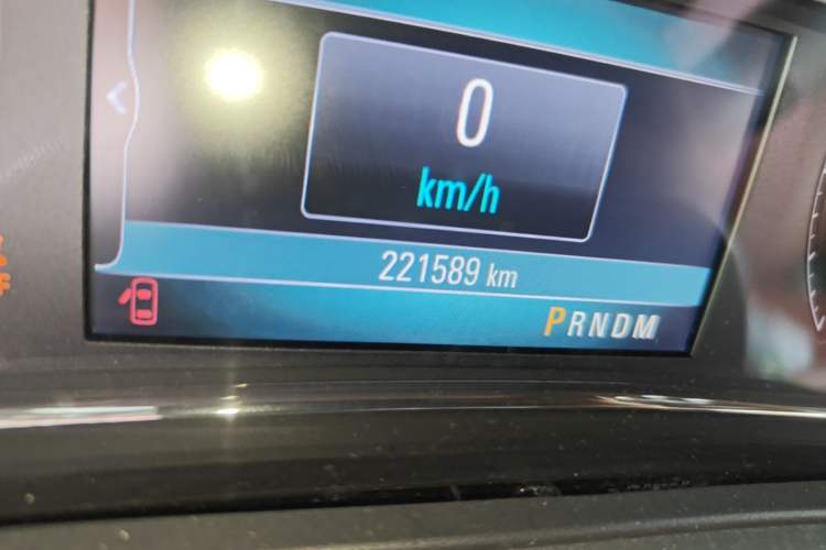 Used Buick LaCrosse 2013 2.4L SIDI Elite Comfort Version Odometer Close Up