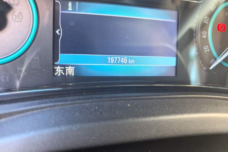 Used Buick LaCrosse 2013 2.4L SIDI Leading Comfort Version Odometer Close Up