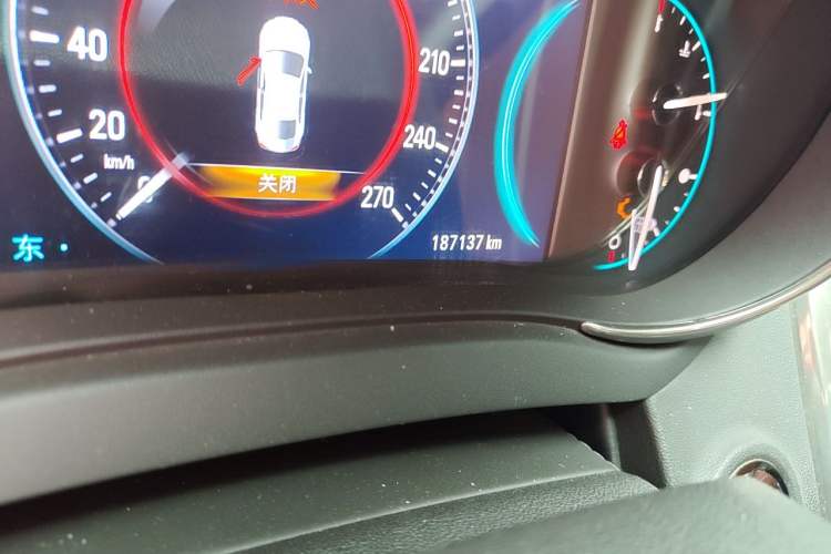 Used Buick LaCrosse 2013 2.0T SIDI Smart Luxury Flagship Edition Odometer Close Up