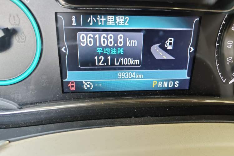 Used Buick LaCrosse 2013 2.0T SIDI Technology Version Odometer Close Up