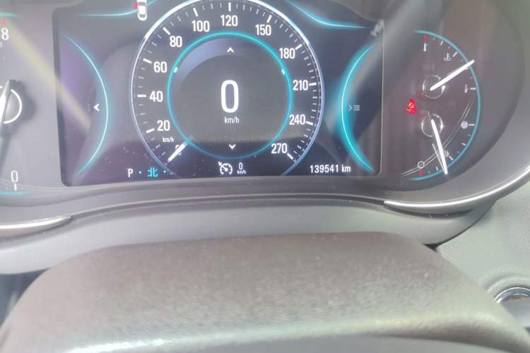 Used Buick LaCrosse 2013 2.4L SIDI Luxury Comfort Edition Odometer Close Up