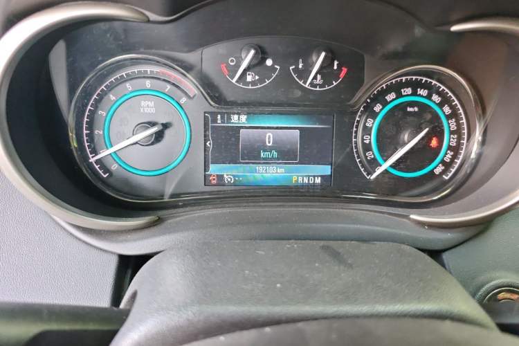 Used Buick LaCrosse 2013 2.0T SIDI Elite Tech Version Odometer Close Up