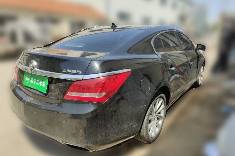 Used Buick LaCrosse 2013 2.4L SIDI Luxury Comfort Edition Rear Right 45 Deg