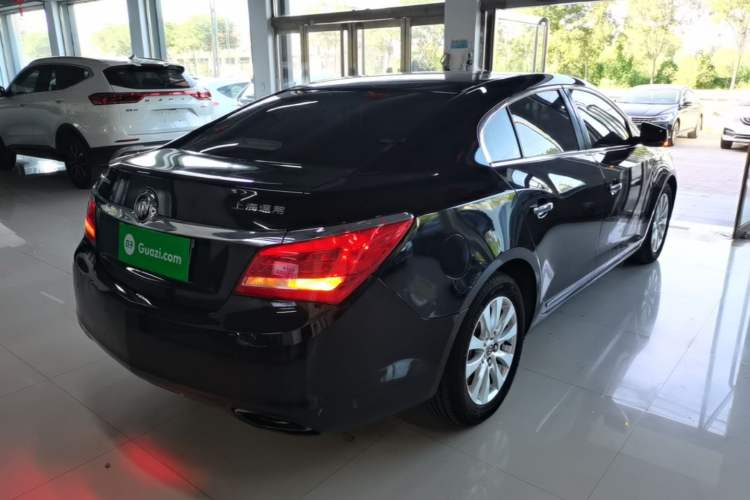 Used Buick LaCrosse 2013 2.4L SIDI Leading Comfort Version Rear Right 45 Deg