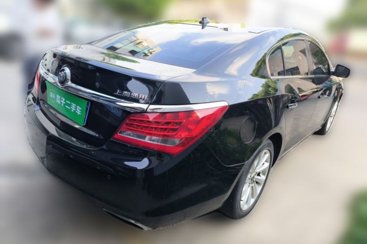 Used Buick LaCrosse 2013 2.4L SIDI Luxury Comfort Edition Rear Right 45 Deg