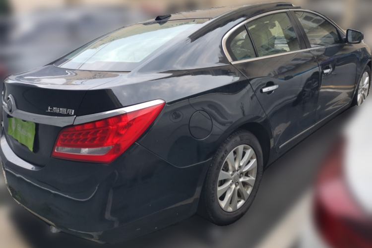 Used Buick LaCrosse 2013 2.4L SIDI Leading Comfort Version Rear Right 45 Deg