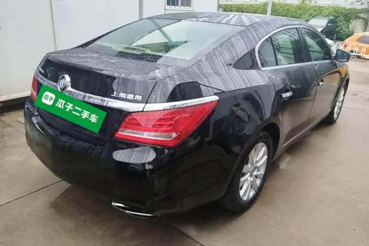 Used Buick LaCrosse 2013 2.4L SIDI Leading Comfort Version Rear Right 45 Deg
