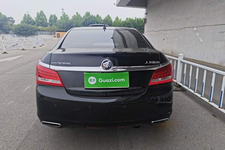 Used Buick LaCrosse 2013 2.4L SIDI Luxury Comfort Edition Rear