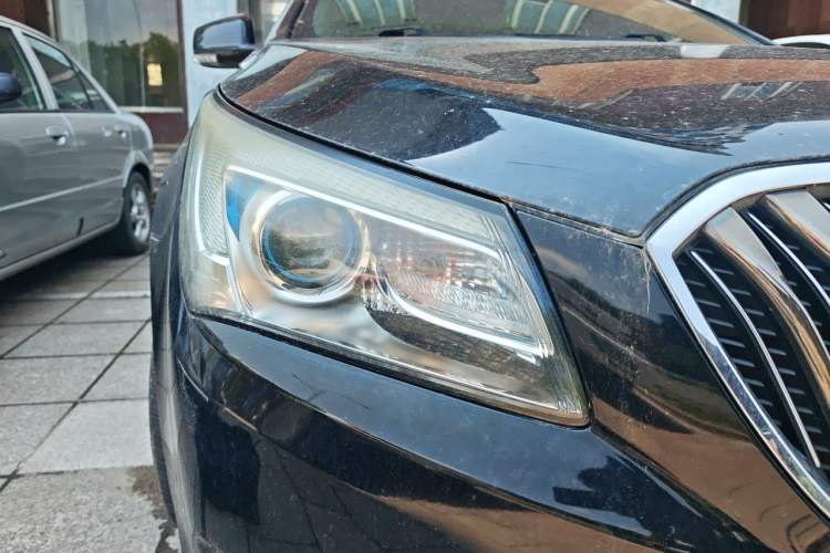 Used Buick LaCrosse 2013 2.4L SIDI Leading Comfort Version Right Front Headlight
