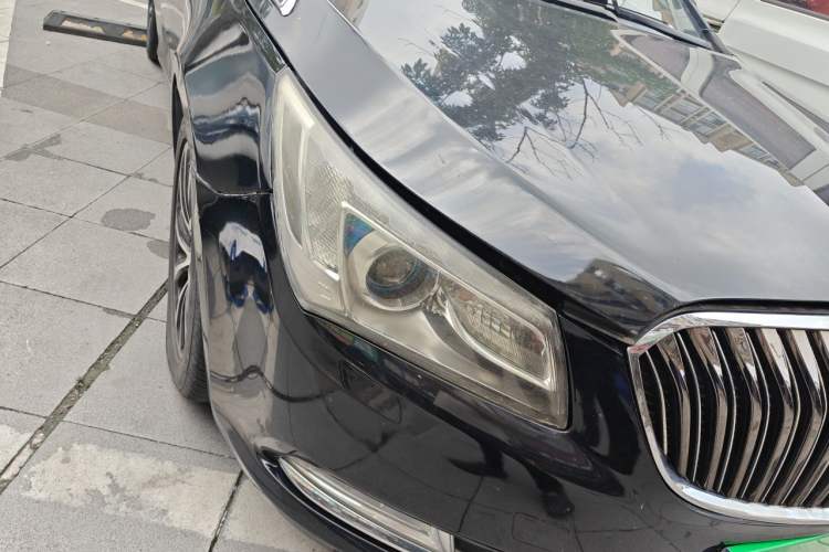 Used Buick LaCrosse 2013 2.4L SIDI Luxury Comfort Edition Right Front Headlight